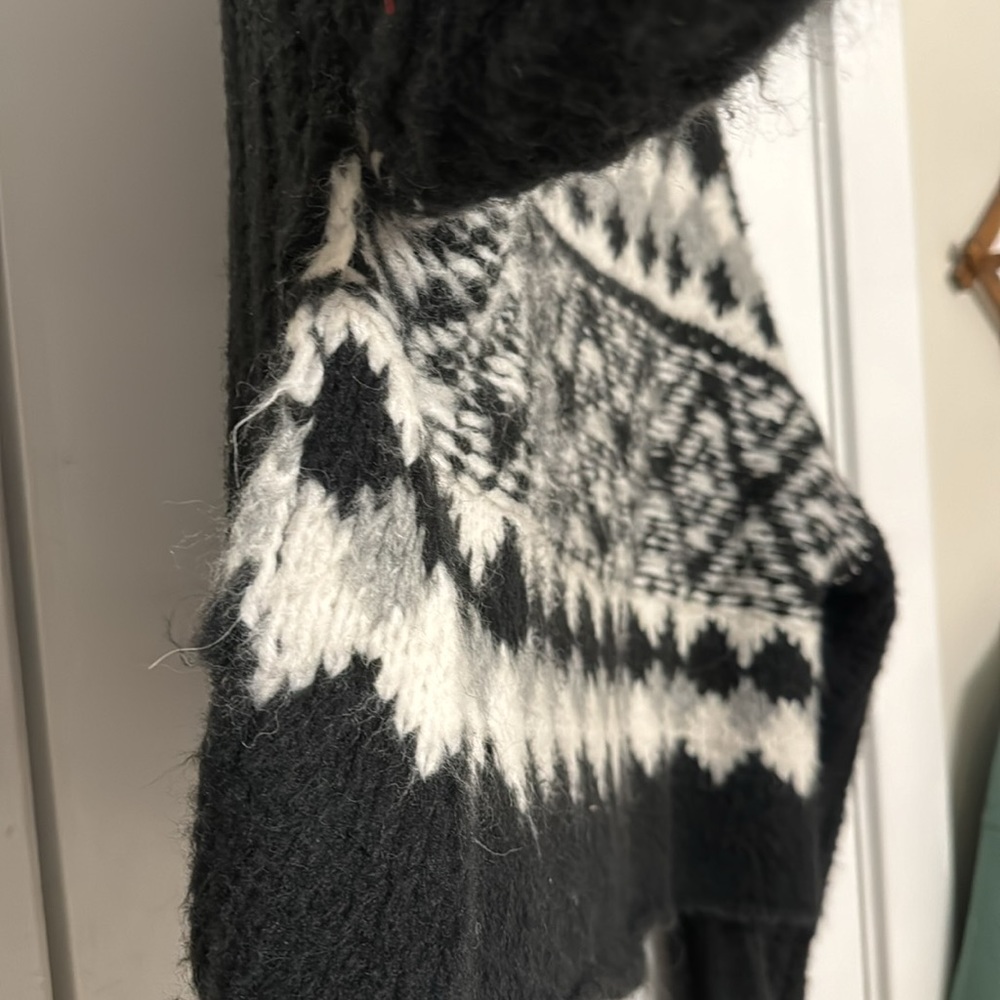 Free People sweater sized large - Picture 14 of 16